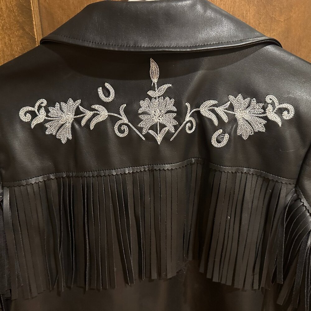 URBAN OUTFITTERS  FAUX LEATHER FRINGE JACKET WITH EMBROIDERY SMALL NWOT - Picture 2 of 6